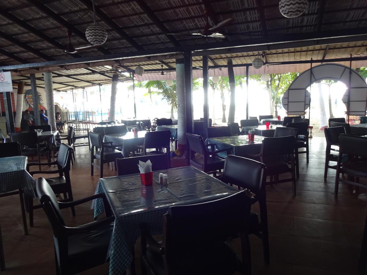 Colmar Beach Resort Majorda Exterior photo